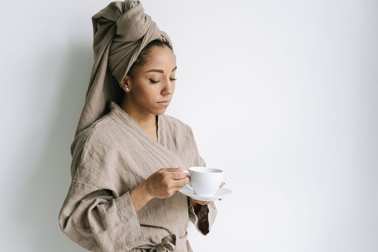 Simple Ways to Make Mornings More Mindful and Energizing